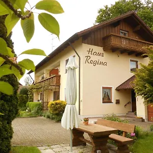  Privatunterkunft Haus Regina